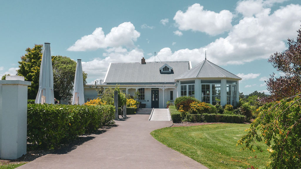 The Hunting Lodge restaurant exterior