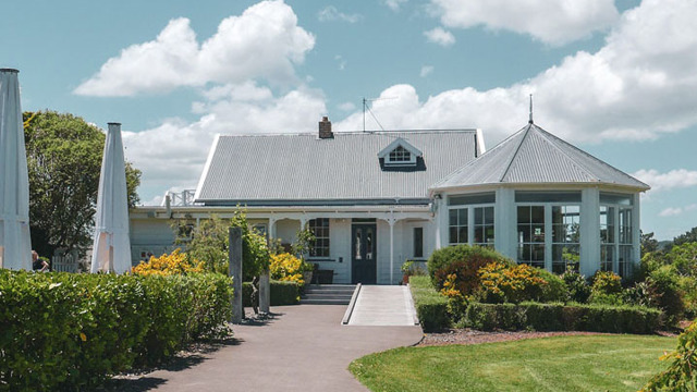 The Hunting Lodge restaurant exterior