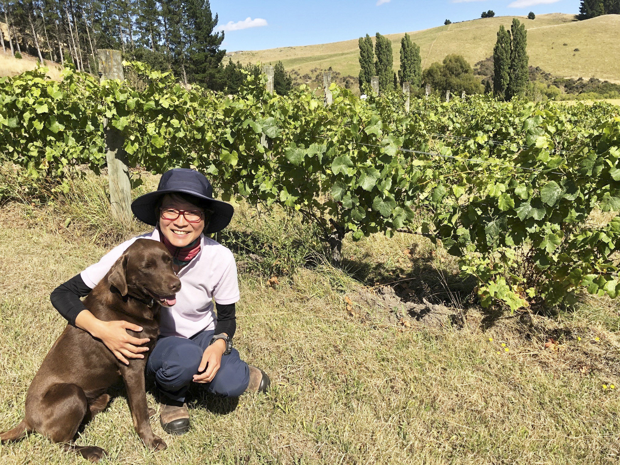 Nao Kumini and dog